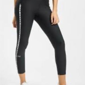 UNDER ARMOUR Black legging tights 3/4 length Black Size 2XL Plus Gym